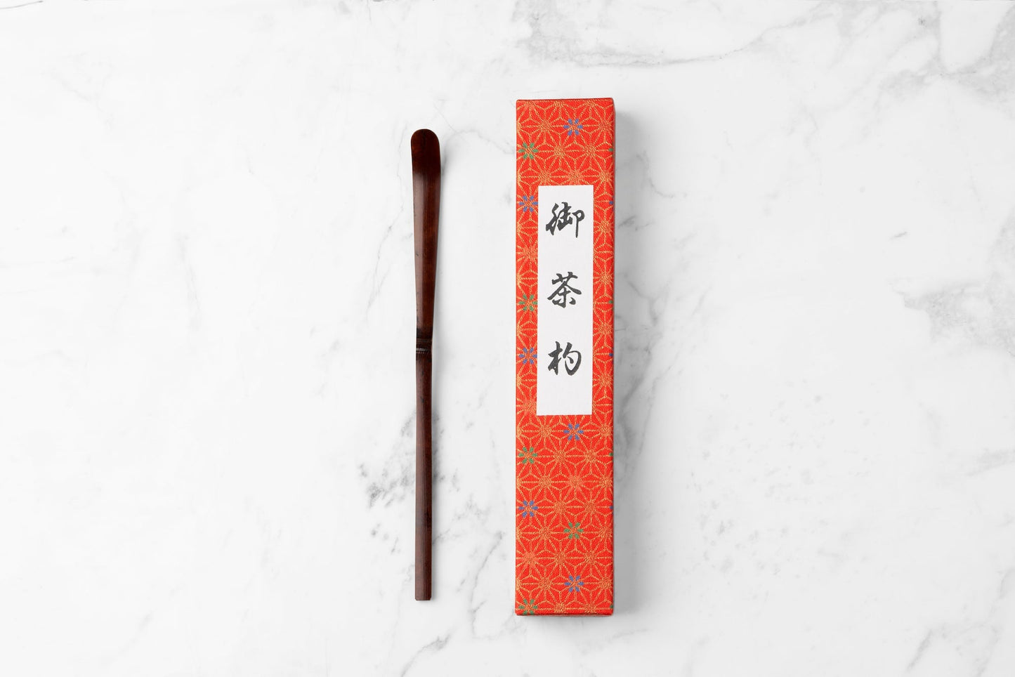cuillère à thé matcha chashaku artisanale en bambou fumé